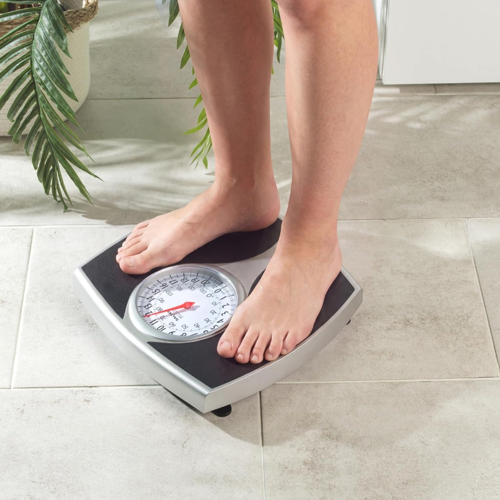 Salter 148 BKSVDR Speedo Dial Mechanical Bathroom Scale - Easy Read, Large Platform, 136kg / 21st - Good