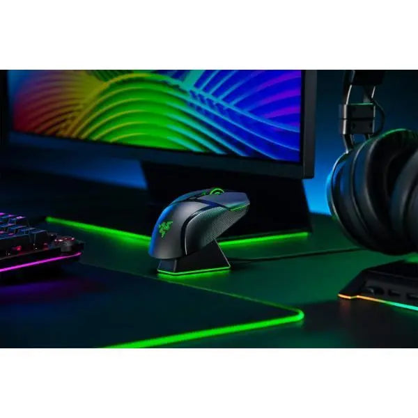 Razer Basilisk Ultimate Wireless Gaming RGB Mouse with Charging Station Razer