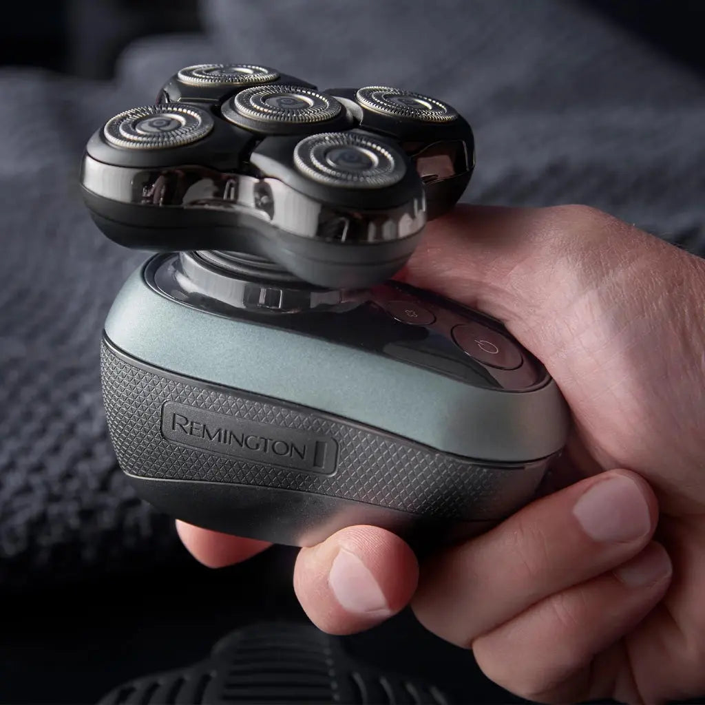 Remington RX7 Electric Head Shaver for Bald Men (Cordless, 60-Min Usage, USB, 5 Cutting Heads Skin Close Results (0.2mm), Turbo, Wet & Dry, Easy Clean, Waterproof, Pop-up Trimmer, Travel Pouch) XR1600 - Damaged Box Remington