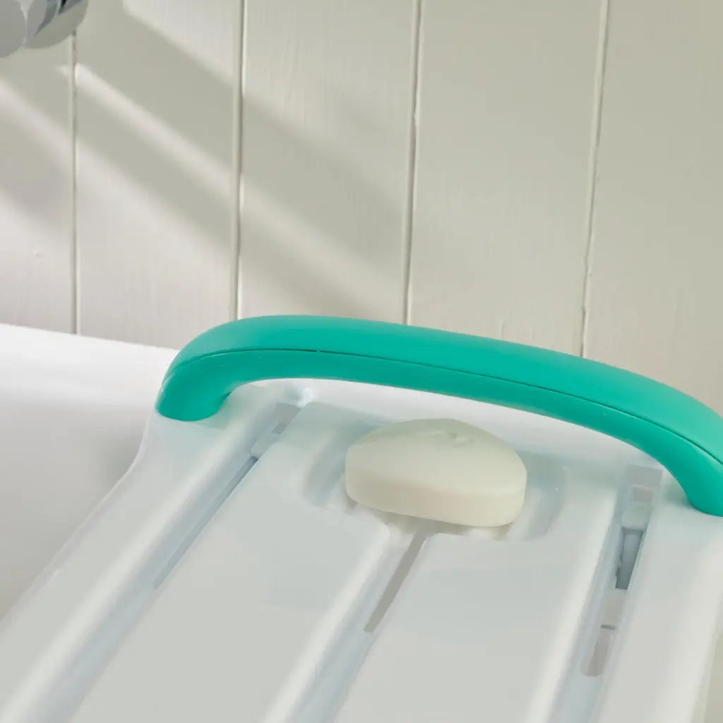 Helping Hand Kingfisher White Plastic Bath Board with Handle. Bath Board for Elderly and Disabled Users. Adjustable to Fit 16"-24" Width Baths. 200kg / 31 Stone Weight Limit - Good The Helping Hand Company
