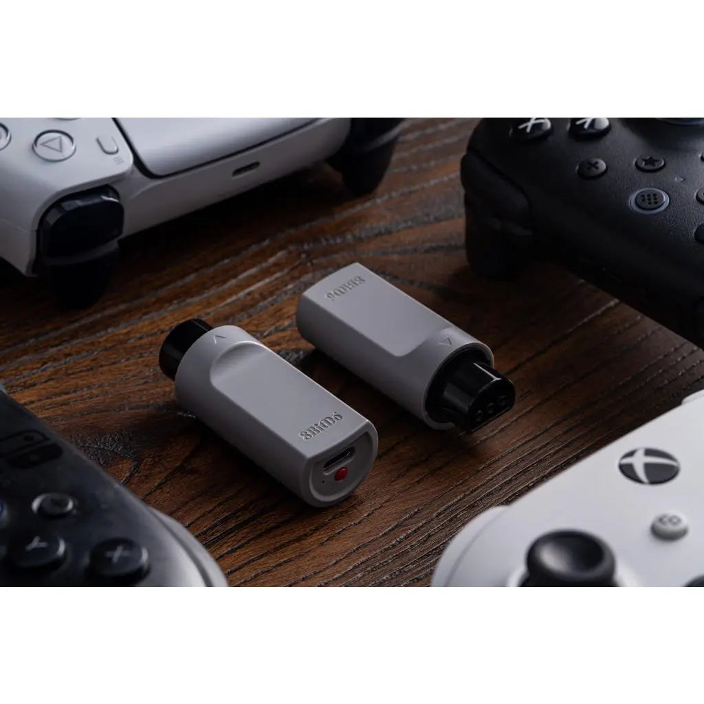 8BitDo Retro Receiver for N64 and Windows, Compatible with Xbox Series Controller, Xbox One Bluetooth Controller, Switch Pro and PS5/PS4 Controller on N64 console - Like New 8BitDo