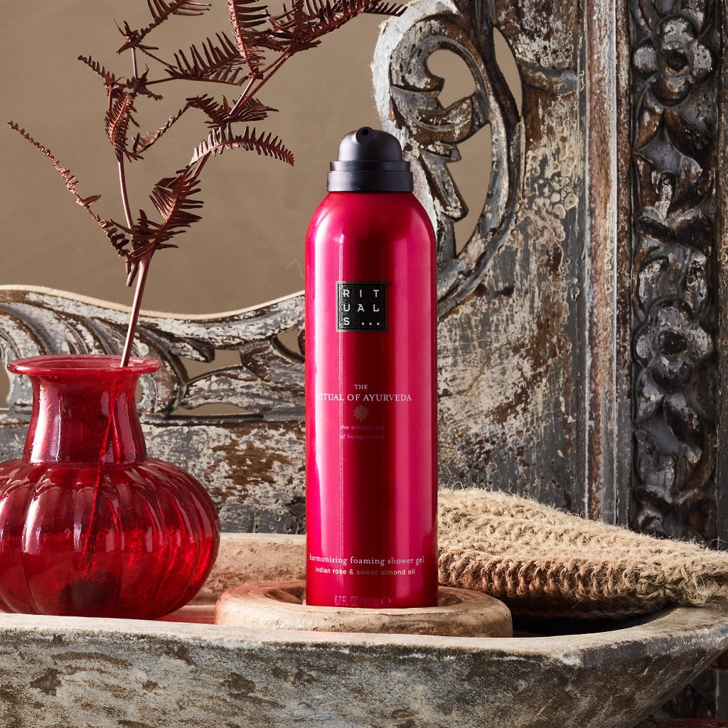 RITUALS Foaming Shower Gel from The Ritual of Ayurveda, 200 ml - with Indian Rose & Sweet Almond Oil - Soothing & Nourishing Properties - Good