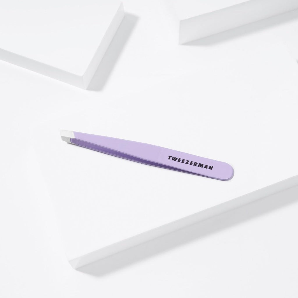 Tweezerman Lavender Slant Tweezer, Professional Stainless Steel Precision Tweezers for Facial Hair and Eyebrows, Amazon Exclusive (Pack of 1) - Very Good