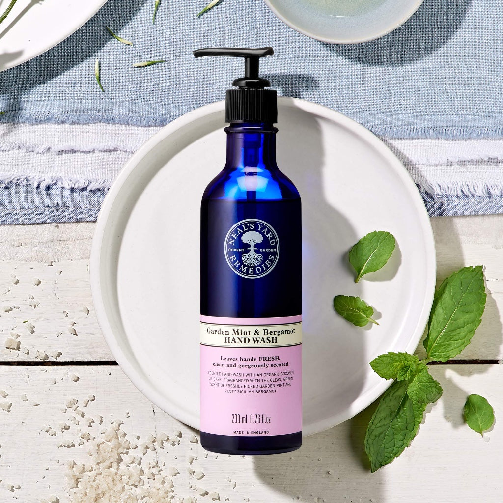 Neal's Yard Remedies Garden Mint & Bergamot Hand Wash - Pump or No Pump | Organic Hand Wash with Organic Garden Mint and Bergamot Essential Oils | Vegan Made with Organic Ingredients | 200ml