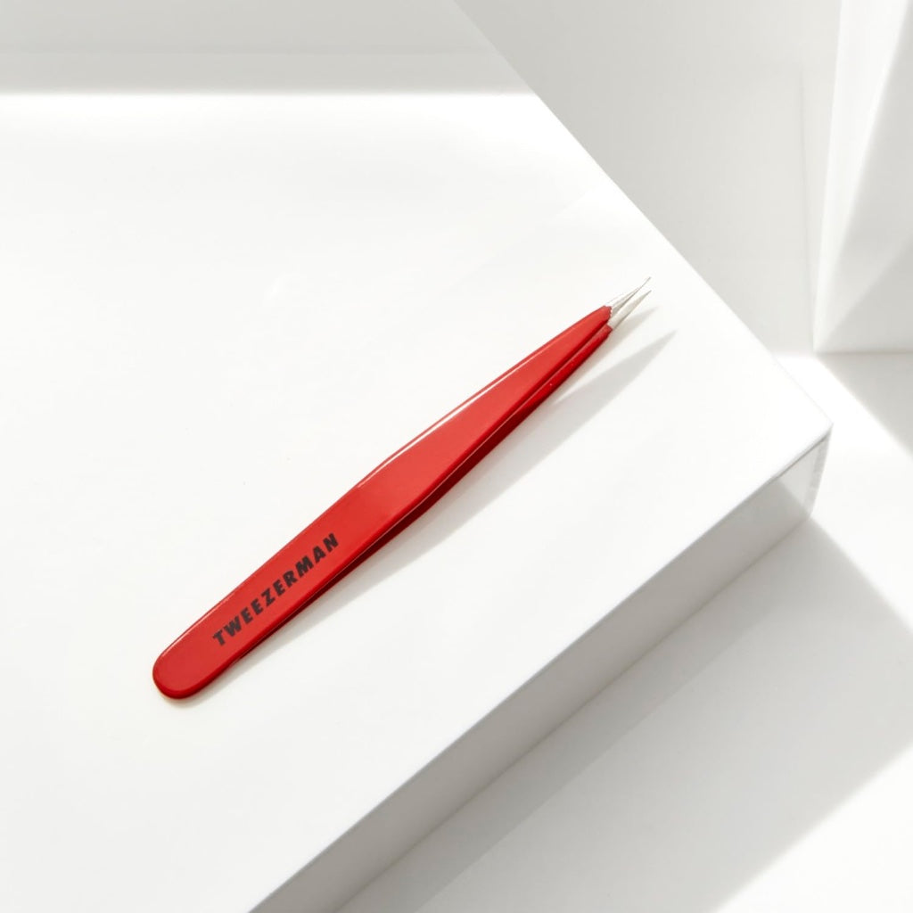 Tweezerman Signature Red Point Tweezer, Professional Stainless Steel Precision Tweezers for Facial Hair and Eyebrows, (Pack of 1)