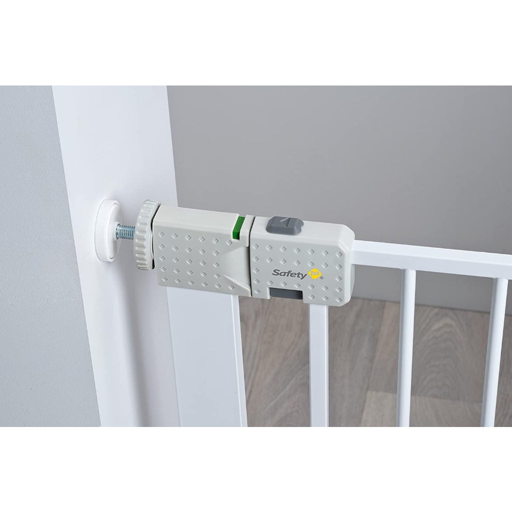 Safety 1st Secure Tech Simply Close Metal Gate White Pressure Fit Child Safety Barrier for Stairs and Doorways Fits 73cm to 80cm - Like New