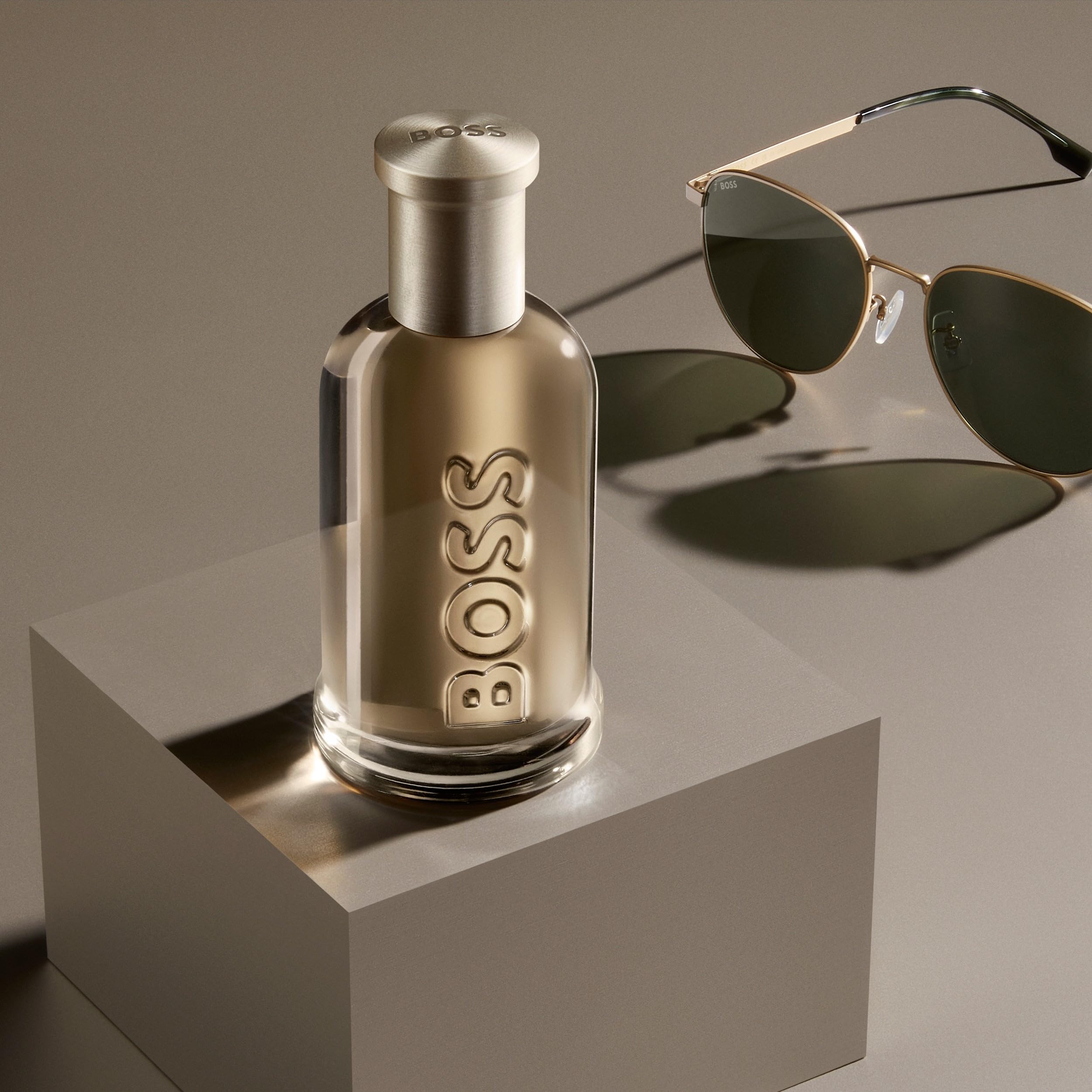 Hugo Boss Boss Bottled Eau de Parfum for Him 50ml EDP Spray Mens Fragrance with Magnolia Jasmine and Sandalwood Notes