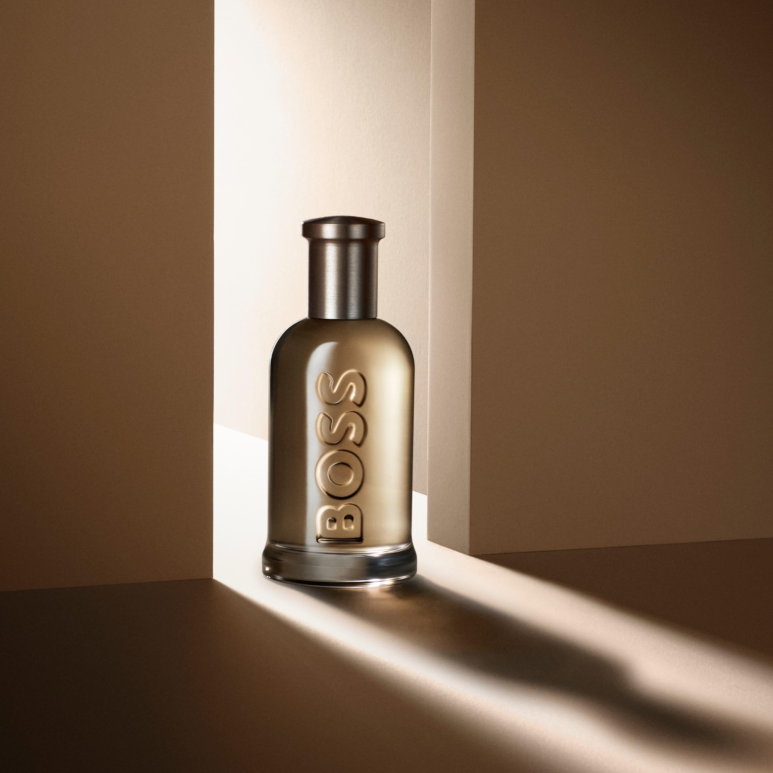 Hugo Boss Boss Bottled Eau de Parfum for Him 50ml EDP Spray Mens Fragrance with Magnolia Jasmine and Sandalwood Notes