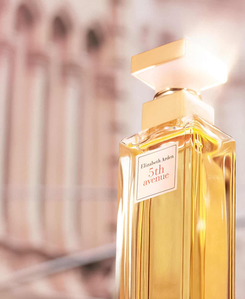 Elizabeth Arden 5th Avenue Eau de Parfum Spray, 125ml, Fresh Floral Fragrance, Luxury Perfume for Women - Damaged Box