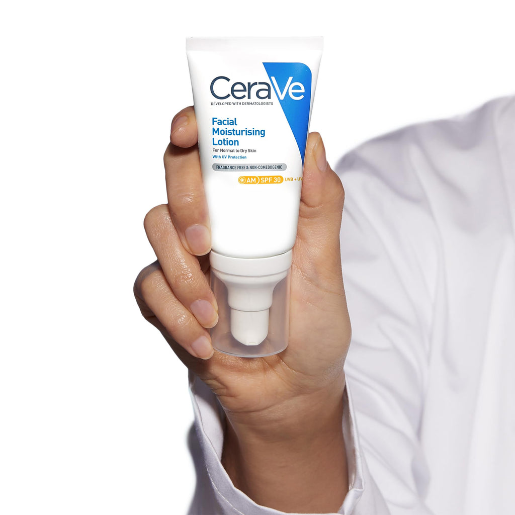 CeraVe AM Facial Moisturising Lotion SPF30 With 3 Essential Ceramides and Hyaluronic Acid, Broad Spectrum UVA/UVB Protection for Normal to Dry Skin, 52ml - Damaged Box