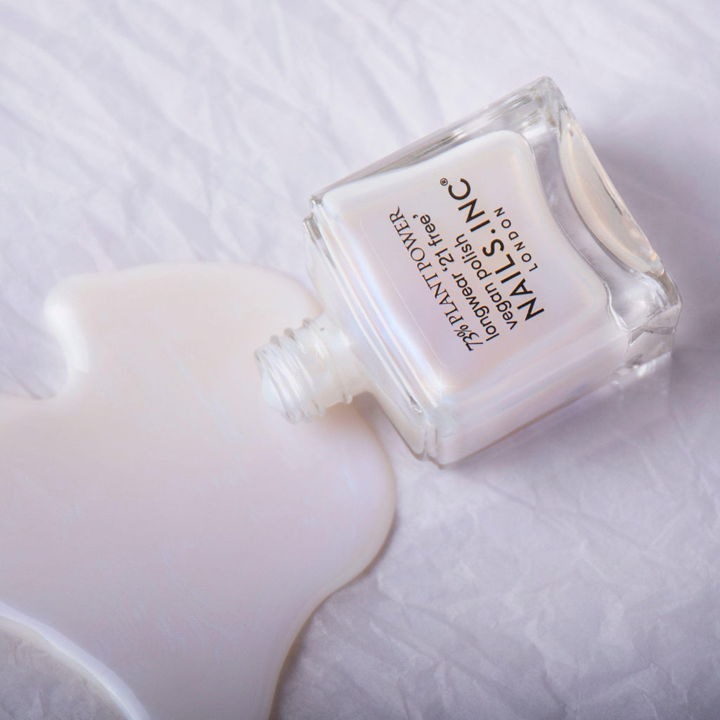 Nails Inc Plant Power Nail Polish, Glowing Somewhere, White Shimmer, 73% Plant-Based, Long Wearing, Quick Dry, High Shine Gel Like Finish, 21-Free, Vegan & Cruelty Free Nail Polish, 14 ML - Damaged Box