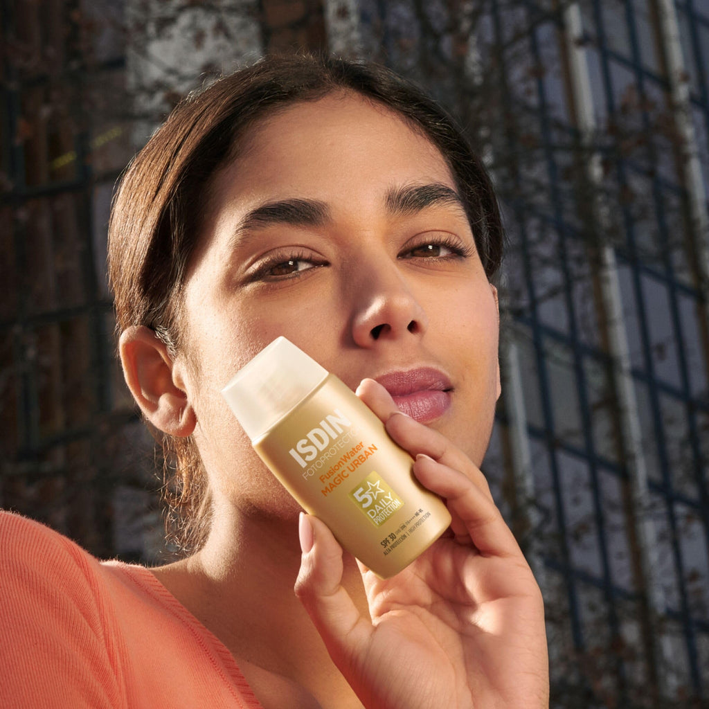 ISDIN Fotoprotector Fusion Water Urban SPF 30 (50ml) | Urban protection | Anti-pollution | protection against UV, UVA and blue light - Damaged Box