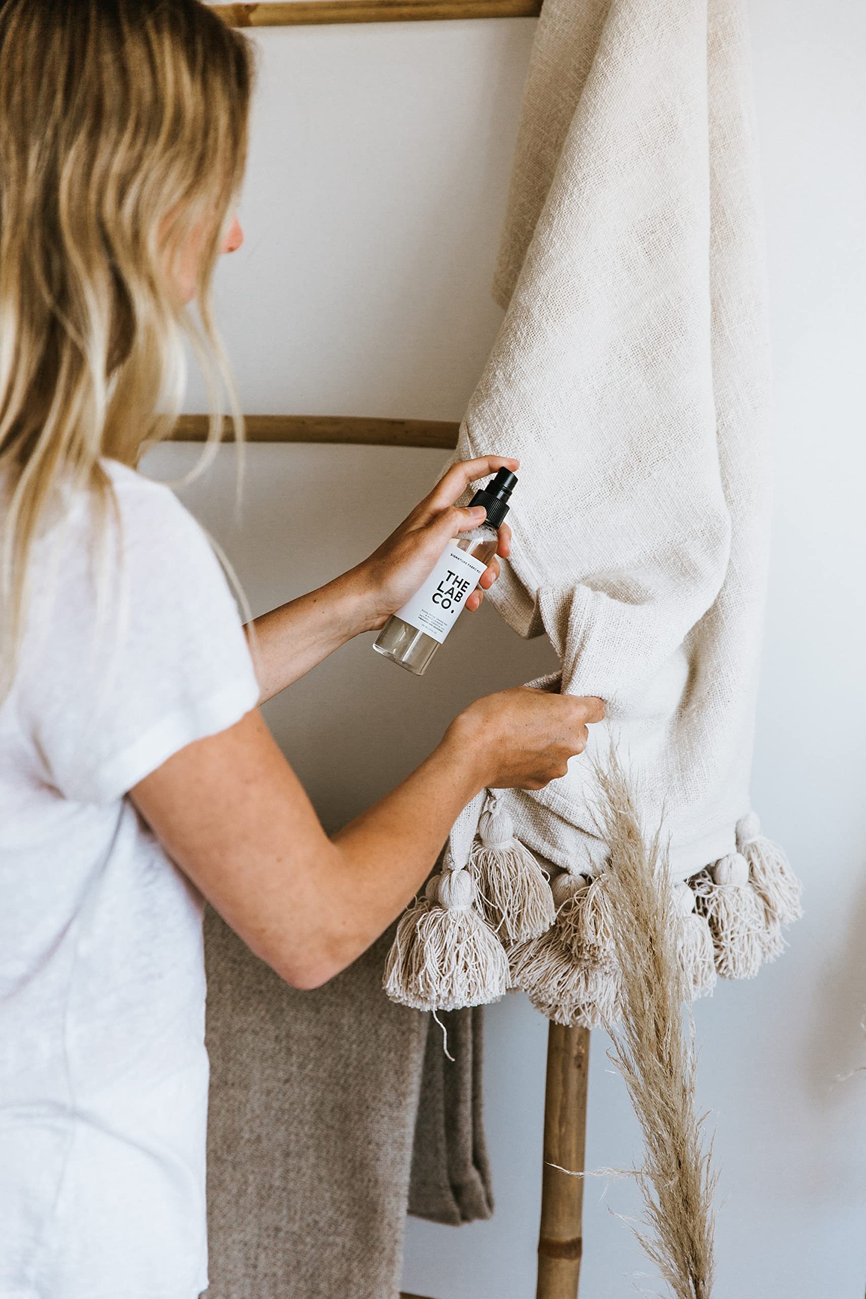 The Lab Co. Signature Laundry Mist Spray 150ml. With Lavender, Eucalyptus And Orange Rind. Freshener, Deodoriser and Reviver For Clothes and Fabrics. - Damaged Box