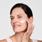 Est'ee Lauder DayWear Multi-Protection Anti-Oxidant 24H-Moisture Cream SPF 15 | Anti-Aging moisturiser | Face Cream for Normal/Combination Skin - New