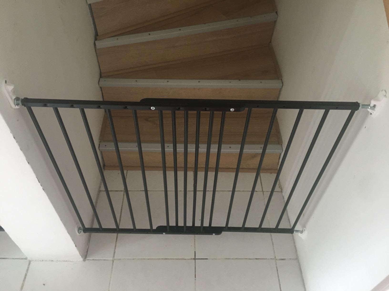 Safetots Top of The Stairs Screw Fitted Stair Gate, Black Metal, 62.5cm - 106.8cm, Metal Baby Gate, Screw Fit Safety Barrier, Stylish and Practical Safety Gate - Like New