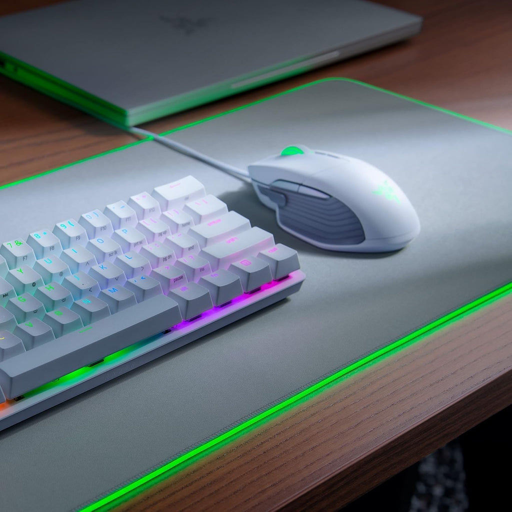 Razer Goliathus Extended Chroma - Soft Extended Gaming Mouse Mat Chroma RGB Lighting (Cable Holder, Fabric Surface, Quilted Edge, Optimized for all Mice) Mercury - New