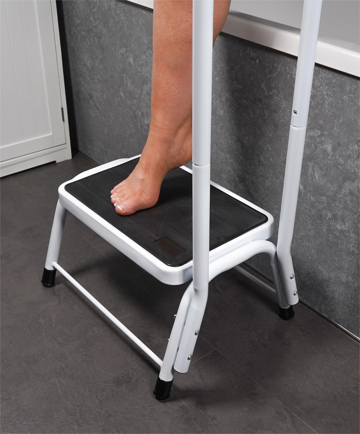 Aidapt Step Stool Platform Support - Soft Grip Handrail, Anti-Slip Surface, Rubber Feet Aid - Damaged Box