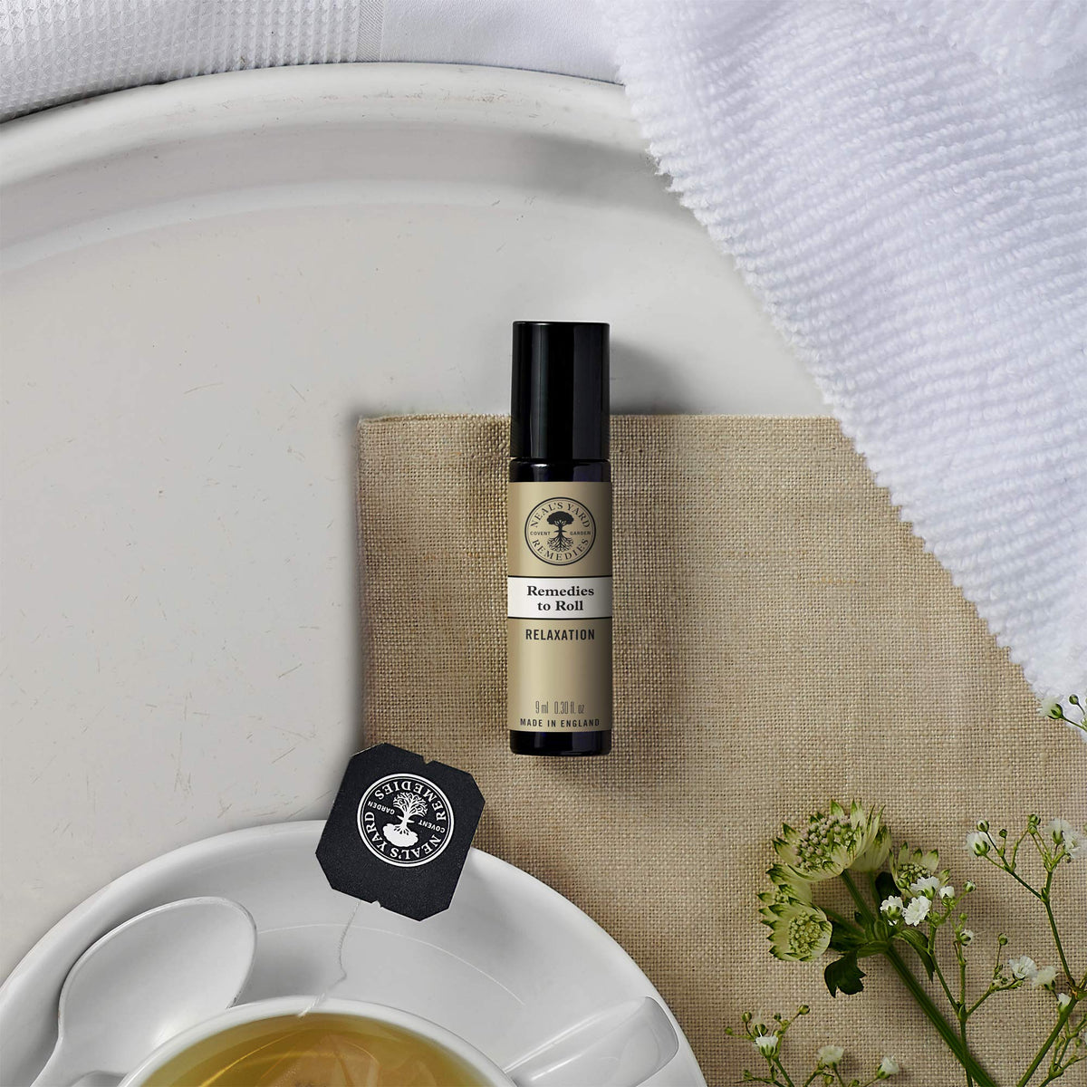 Neal's Yard Remedies to Roll Relaxation - Comforting Scent Essential Oil Blend - 9ml - Unwind On The Go - New