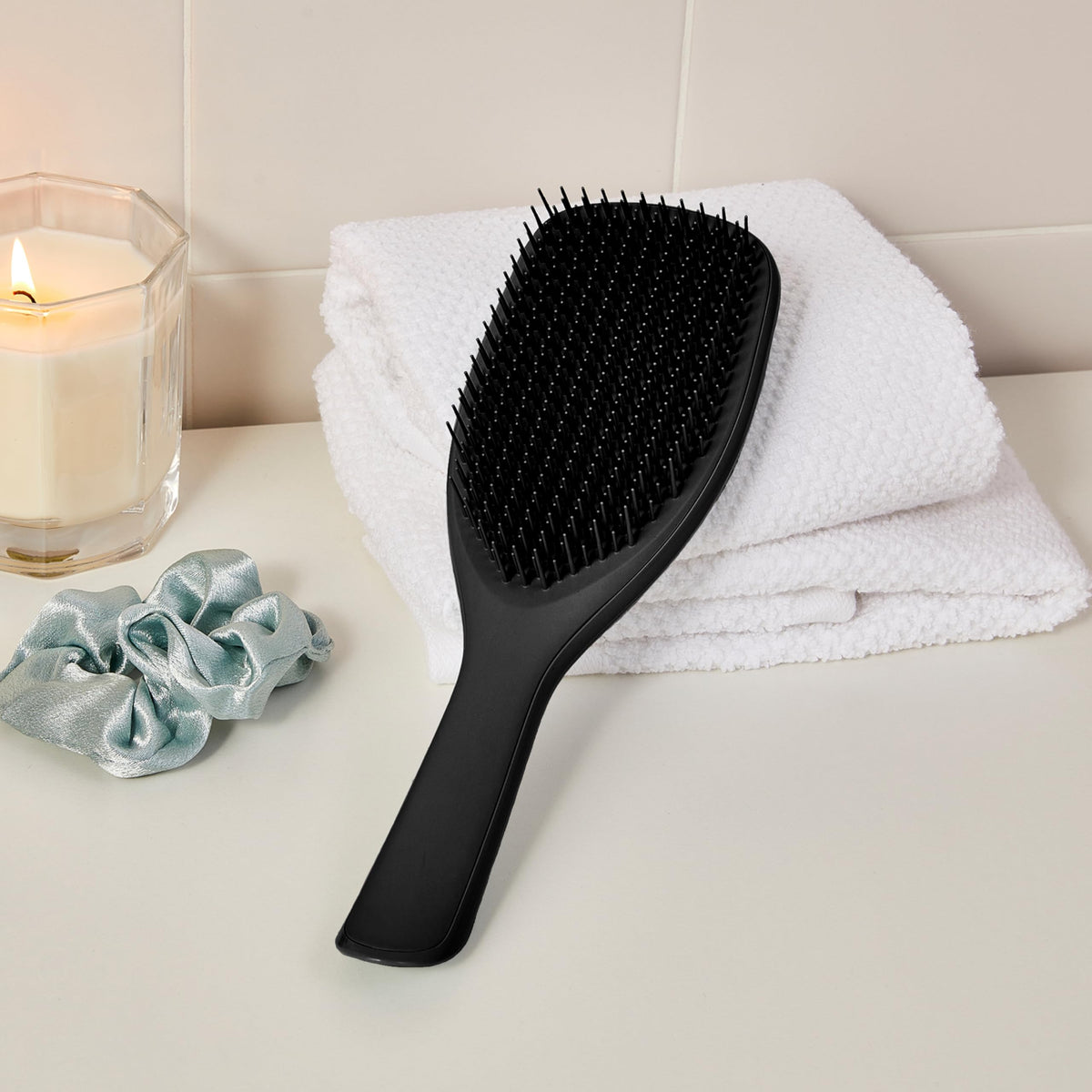 Tangle Teezer Ultimate Detangler Hairbrush - Large Paddle Wet & Dry Detangling Brush for Thick Curly Long Hair - Black Gloss - Damaged Box