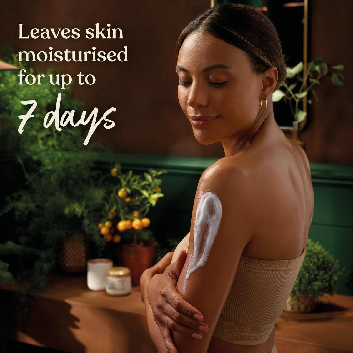 Sanctuary Spa Golden Sandalwood Mousse to Oil Moisturiser - 7 Day Moisture, Coconut Oil, Shea Butter, Vegan, 200ml - Damaged Box