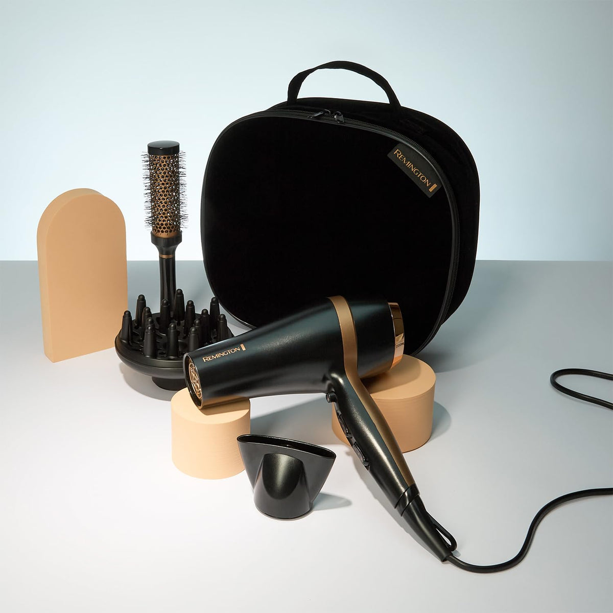 Remington Hair Dryer Gift Set - 2000W Ceramic Ionic Grille - Black Hairdryer with Accessories - Damaged Box
