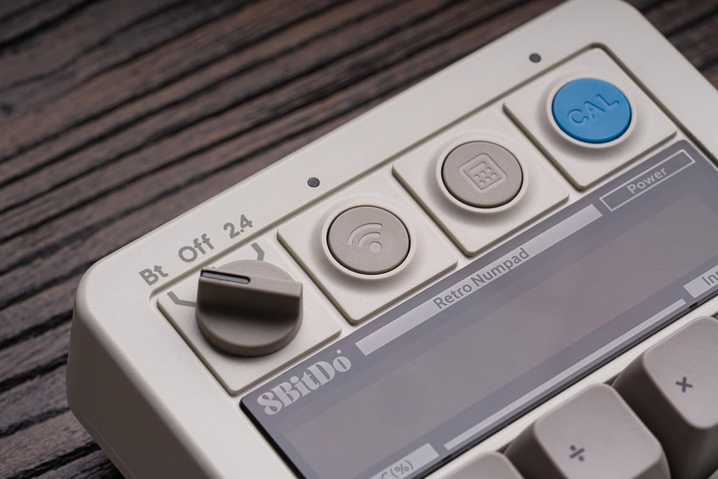 8Bitdo Retro 18 Mechanical Numpad - M Edition - Bluetooth 2.4G Wired - Calculator Mode - Windows Android - Like New
