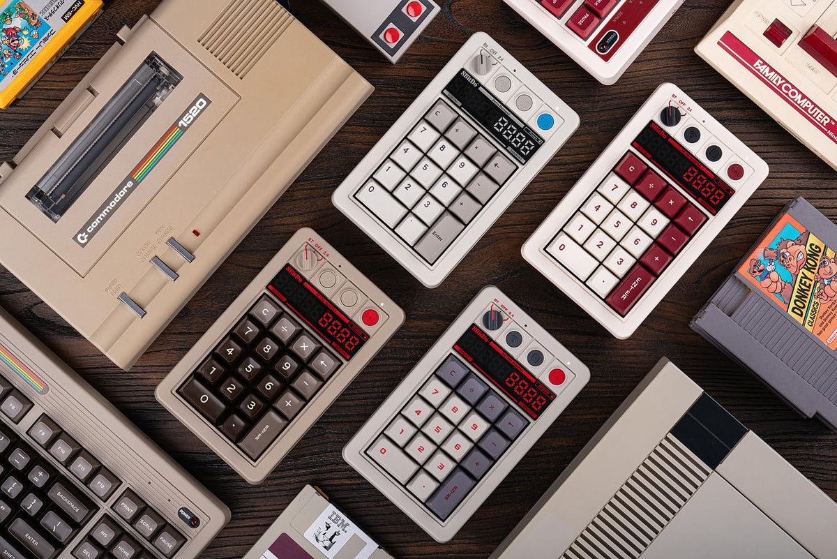 8Bitdo Retro 18 Mechanical Numpad - M Edition - Bluetooth 2.4G Wired - Calculator Mode - Windows Android - Like New