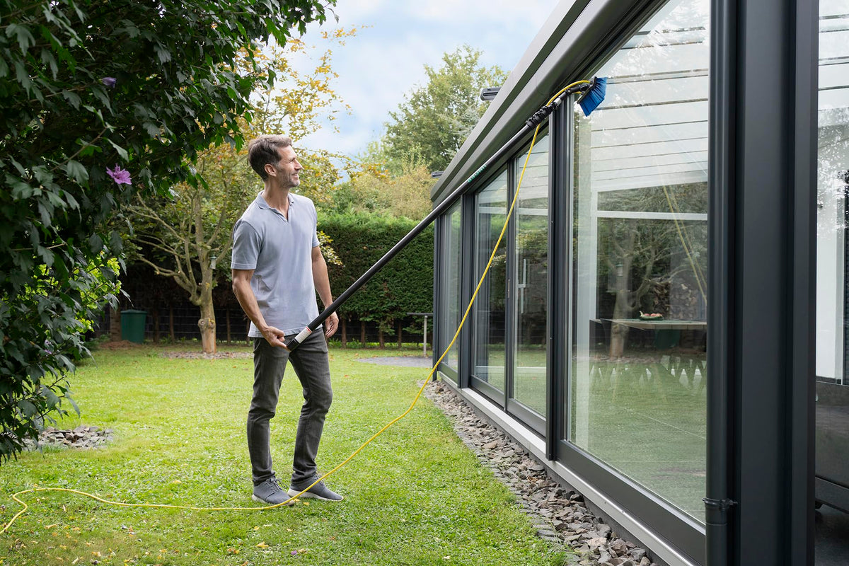 UNGER HighFlow Window & Solar Panel Cleaning Kit 6m Telescopic Pole Brush - Water Fed System - Like New