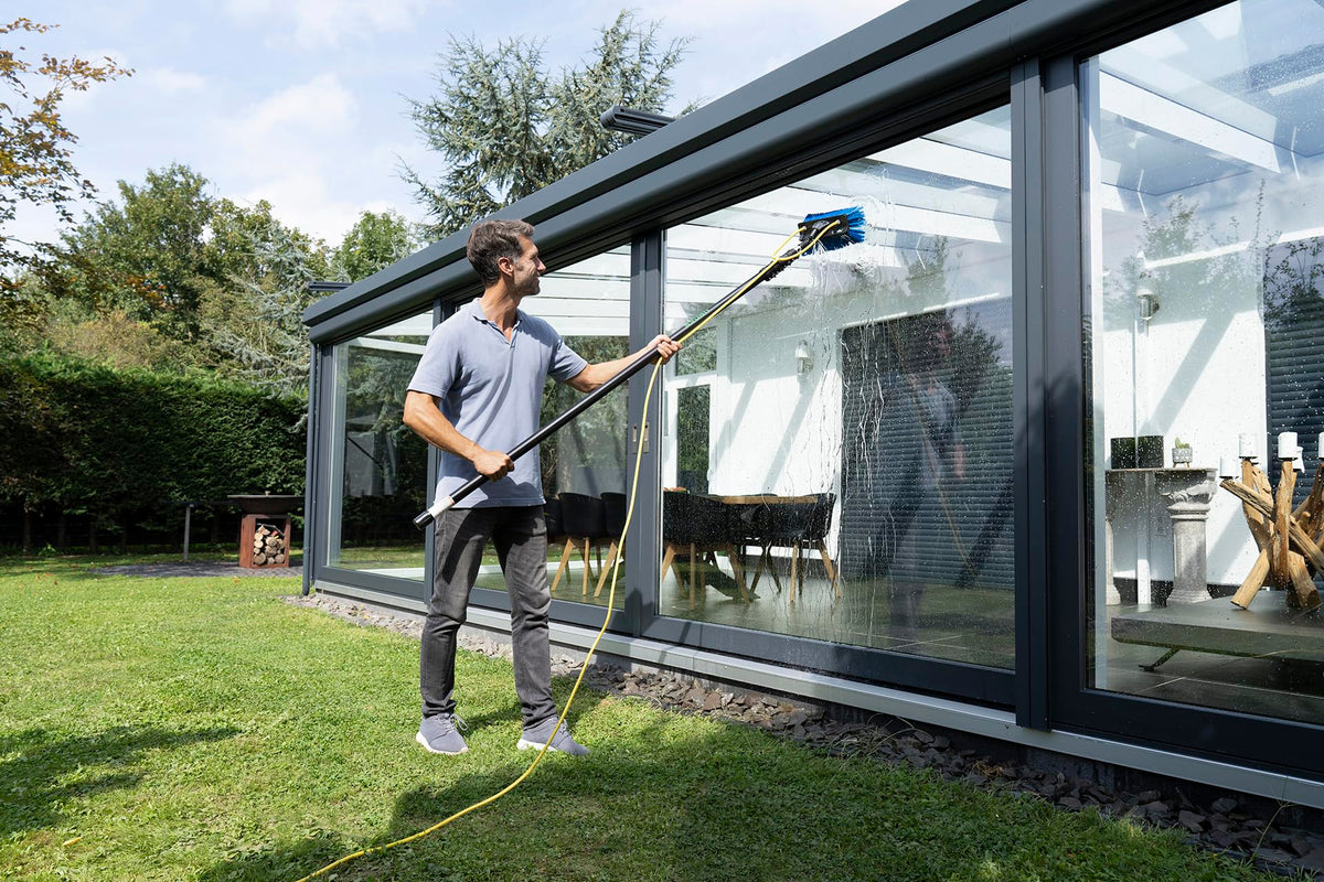 UNGER HighFlow Window & Solar Panel Cleaning Kit 6m Telescopic Pole Brush - Water Fed System - Like New