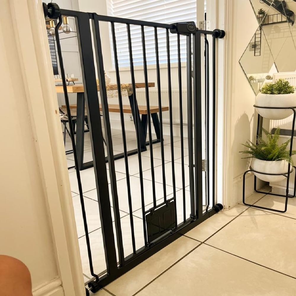 Bettacare Pet Gate with Lockable Cat Flap - Extra Tall Dog Safety Barrier - 75-84cm Wide - 104cm Height - Black - Damaged Box
